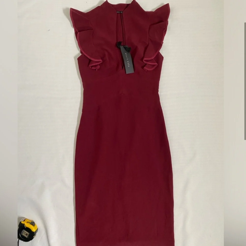 🎉HOST PICK✨Black Halo Wine Keyhole Slit Ruffle Sleeve Eva dress cocktail midi - Picture 5 of 11